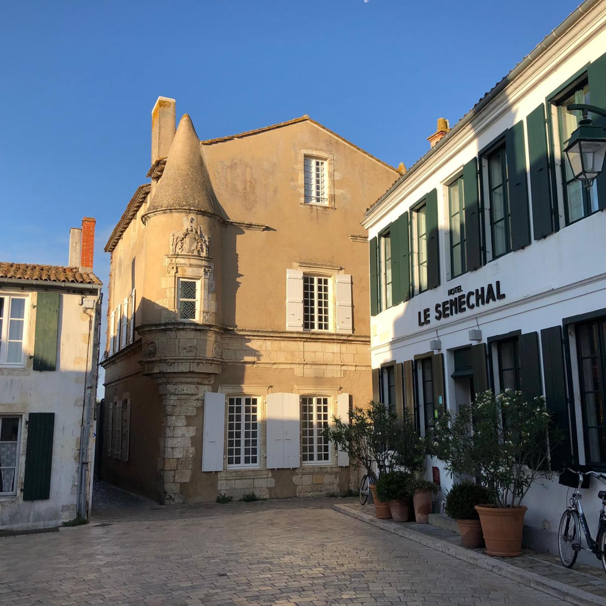 Hotel Le Senechal Ars-en-Ré Екстериор снимка