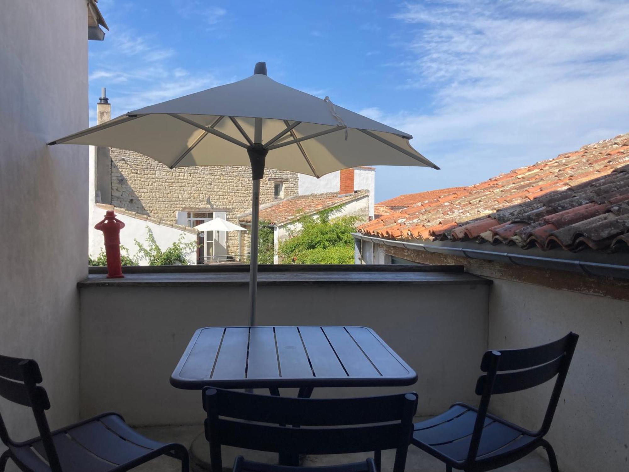 Hotel Le Senechal Ars-en-Ré Екстериор снимка